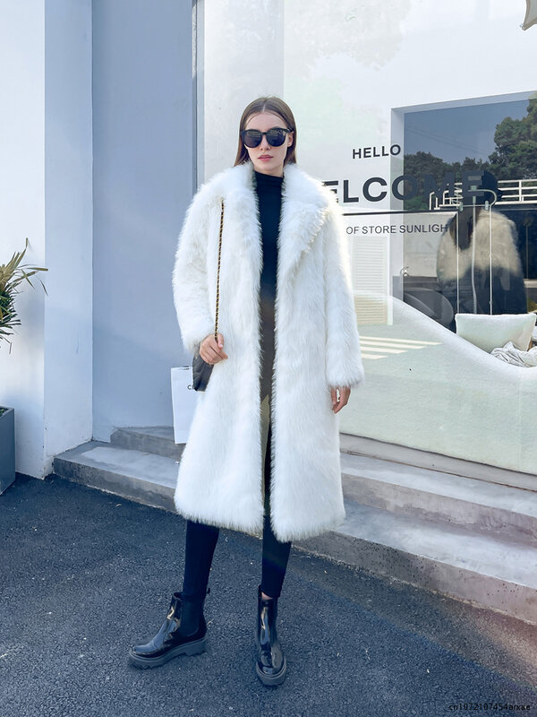 女性のための豪華なロングファーコート,冬の高品質のフェイクファーコート,ルーズラペル,厚くて暖かい,黒と白