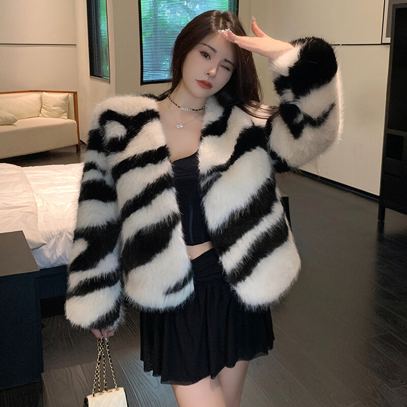 Winiter Zebra Stripe Faux Fur Coat Long Sleeves Cardigan Design Korean Fashion Women  Fur Coat