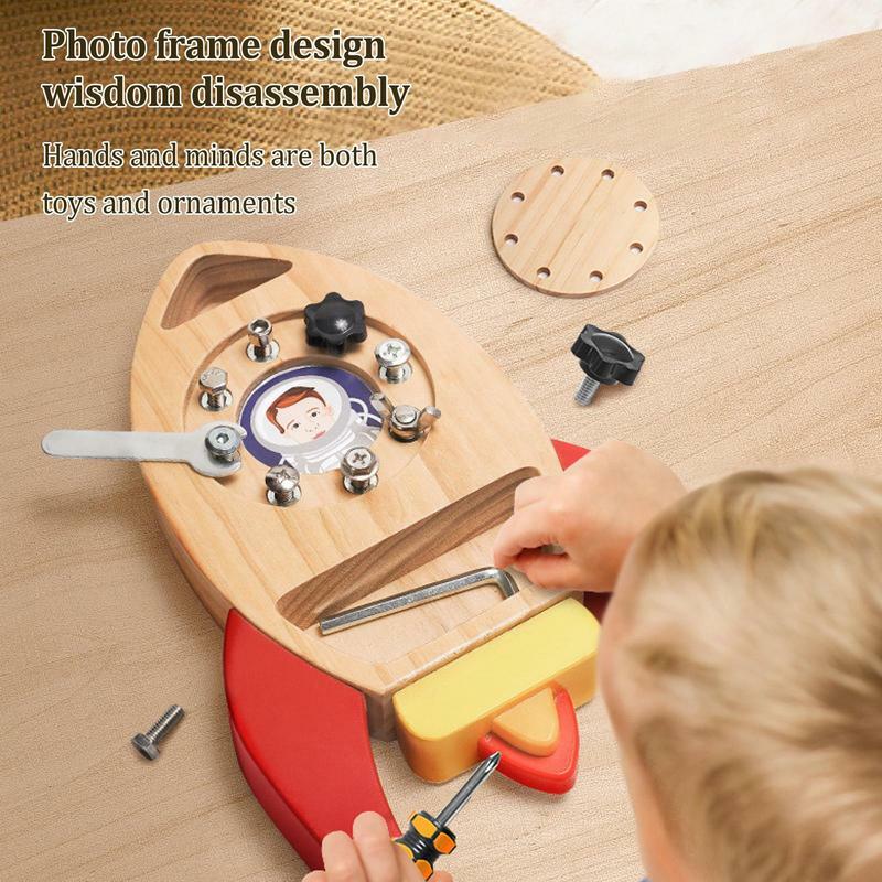 子供のためのナットとボルトのボードのおもちゃ、ドライバー、モンテッソーリキット、子供のための細かいモーターのスキルを高め、楽しいおもちゃ