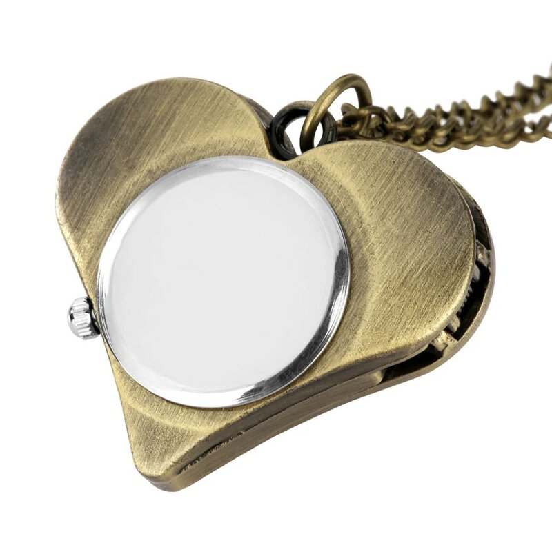 Beliebte Retro-Taschenuhr für Jungen und Mädchen, hohle herzförmige Taschenuhr, Halsketten anhänger, hängende Brust