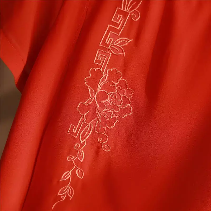 Yuqi-夏用の女性用半袖カジュアルシフォンブラウス,女性用の刺繍入りフィットシャツ,サイドスリット付き,ルーズフィット