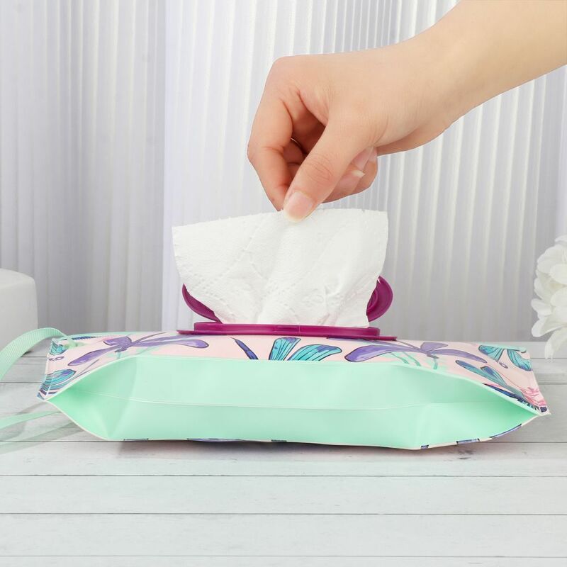 EVA Baby Wet Wipe Pouch Cute Snap-Strap Refillable Wet Wipes Bag Flip Cover Tissue Box Outdoor Useful Baby Stroller Accessories