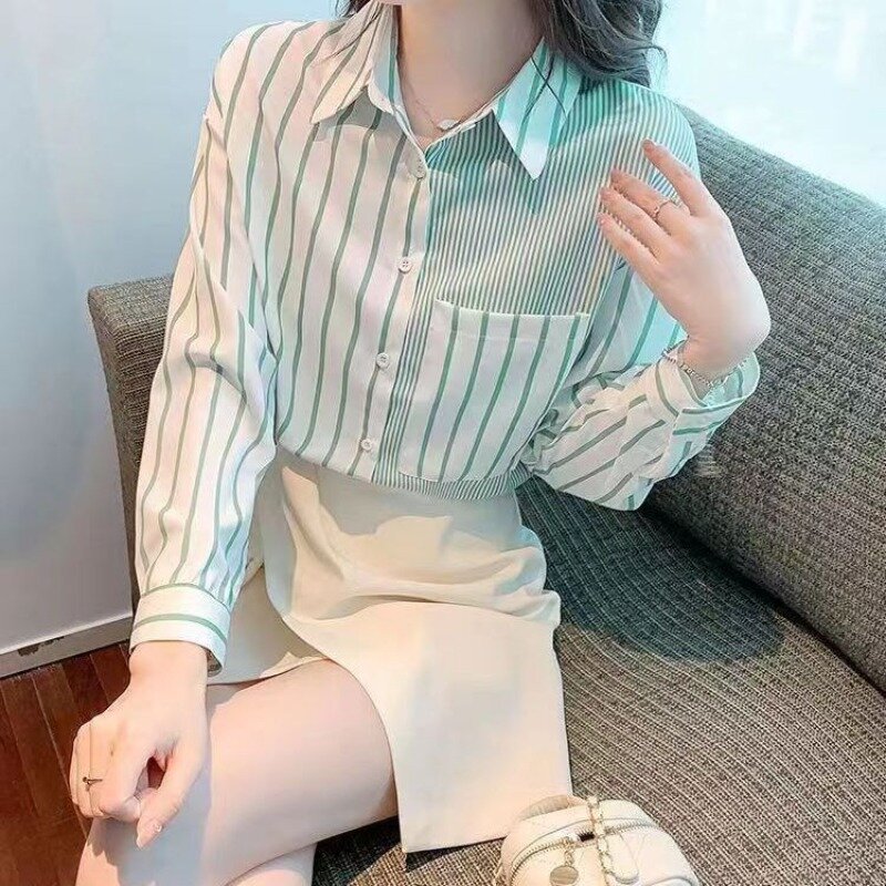 Camiseta holgada de manga larga para mujer, camisa con cuello tipo POLO, a rayas, con bolsillo, con múltiples botones, a la moda, versátil y Simple, novedad de verano