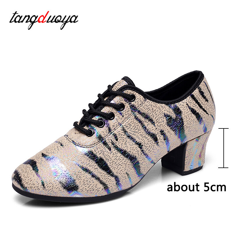 Zapatos de baile latino y Tango para mujer, calzado moderno con estampado de Salsa, tacones de 3,5/5,5 cm, novedad