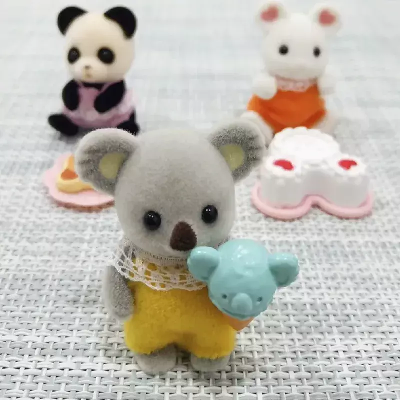 Vendita calda giappone famiglie Sylvanian Blind Box Kawaii Dress Up Cute Anime Figrues ornamenti bambola regali di compleanno per i regali del Festival