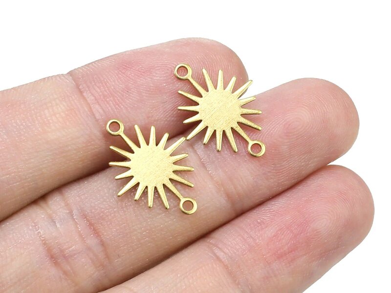 30 buah konektor matahari kuningan, jimat anting bunga matahari, liontin matahari, temuan Anting, 18x13x0.6mm, jimat untuk perhiasan Maki R080
