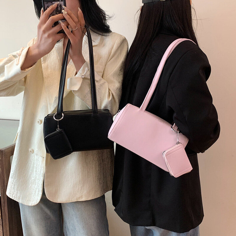 حقيبة كتف صغيرة مربعة للنساء ، حقيبة كاجوال رائجة ، أحادية اللون ، متعددة الاستخدامات مع محفظة صغيرة ، حقائب موضة جديدة ، ربيع أو
