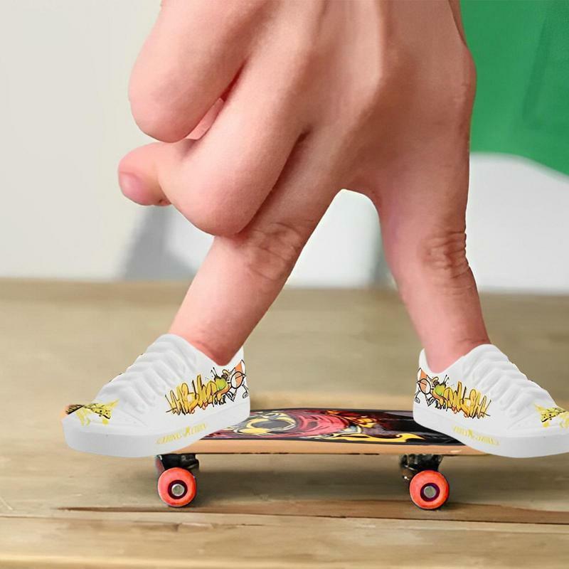 Sepatu Skateboard Mini, mainan jari sepatu Skateboard mainan meja, sepatu boneka, sepatu skuter jari, mainan kecil