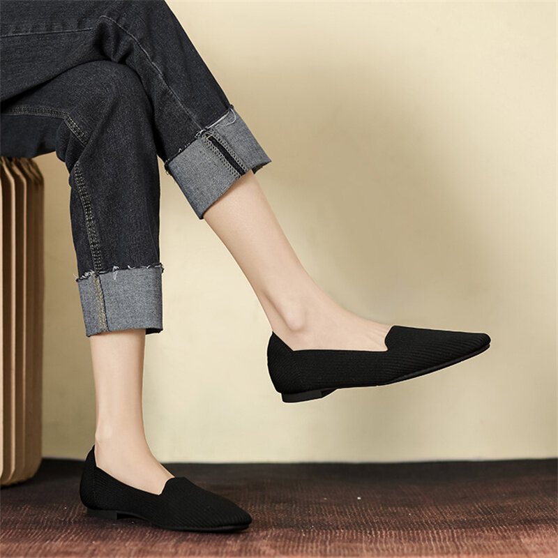 รองเท้าส้นเตี้ยผู้หญิงพื้นแบนระบายอากาศได้ Comfort ใหม่ฤดูใบไม้ผลิฤดูร้อน2024รองเท้าถักแบบลำลองพื้นตื้นใส่สบาย