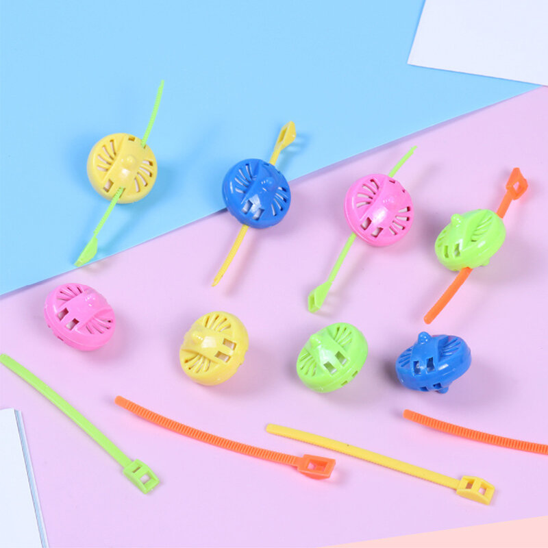 Mainan tradisional intelektual anak-anak, mainan kecil plastik berputar untuk anak-anak