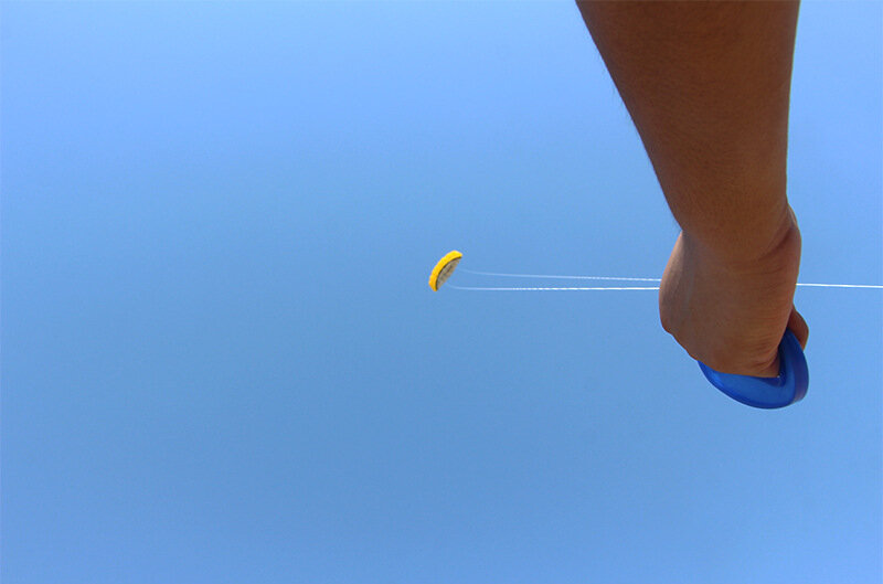 Layang-layang daya aksi garis ganda 250cm, mainan terbang untuk anak-anak layang-layang berselancar pantai layang-layang angin profesional olahraga