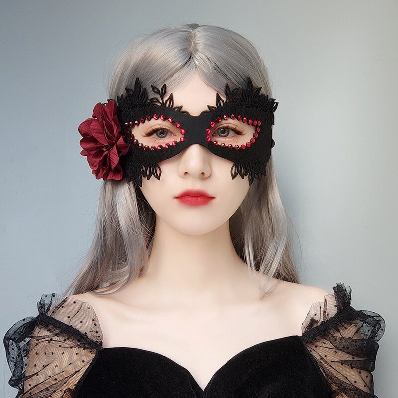 Máscara de ojos Floral de media cara para mujer, venda con diamantes de imitación de flores, accesorios de disfraz de Halloween para fiesta de baile de Cosplay