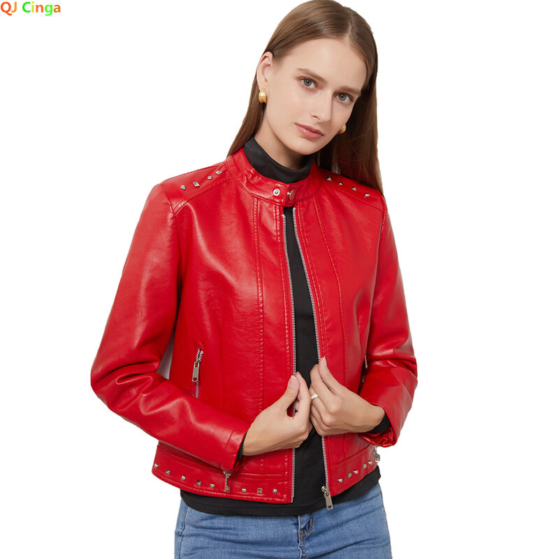 Jaket PU Berhias Paku Keling Merah Jaket Kulit Berkerah Tegak untuk Wanita Jaket Sepeda Motor Santai Warna Murni Pakaian Luar Wanita