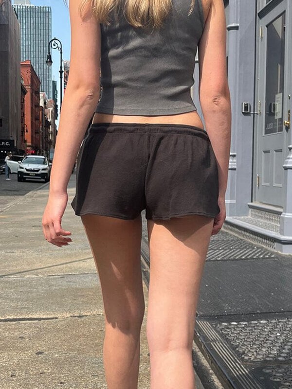 Pantaloncini da donna Y2K in felpa a vita bassa con coulisse a gamba larga Mini pantaloncini estivi carino Waffle Lounge pantaloncini che escono