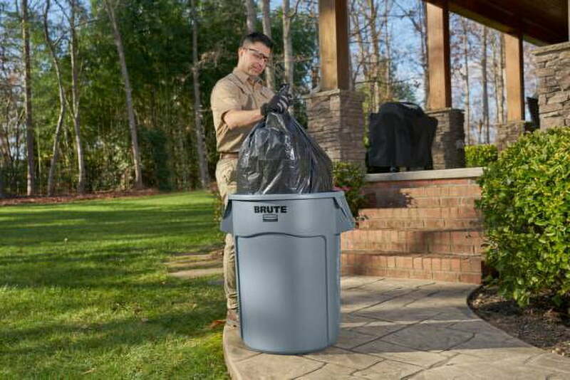 32 gal Brute Garage Trash Can with Lid, Grey Garbage Can,  Crush Resistant Material