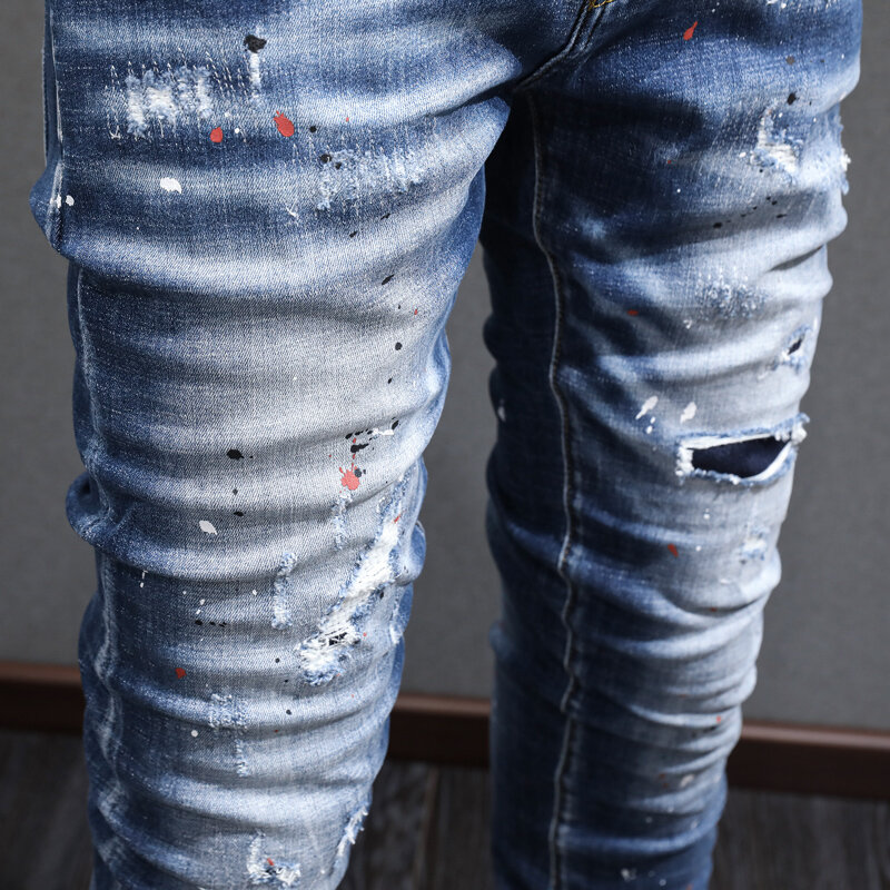 Modne męskie dżinsy niebieskie w stylu Retro elastyczne rozciągliwe dopasowanie dopasowane porwane jeansy mężczyzn Streetwear malowane w stylu Vintage spodnie dżinsowe Hombre