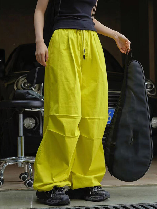 [LANMREM] desain tali celana Streetwear untuk wanita padat kaki lebar celana nilon pakaian pasang 2024 musim panas baru 26D8735