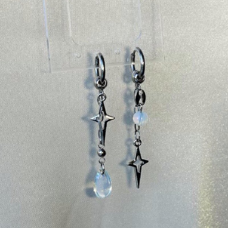 Punk Ster Oorbellen Voor Vrouwen Mode Koreaanse Sieraden Accessoires Cadeau Proteïne Kristal Asymmetrische Ster Hanger Gothic Oor Haken
