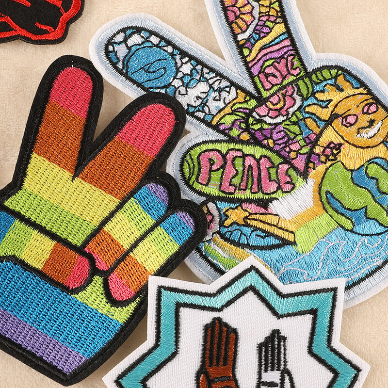 Desenhos animados Palm Finger Embroidery Badge, Costurar adesivo, Patch DIY adesivo, Etiqueta de calor de tecido para pano, Jeans, jaqueta, bolsa, quente, 2024