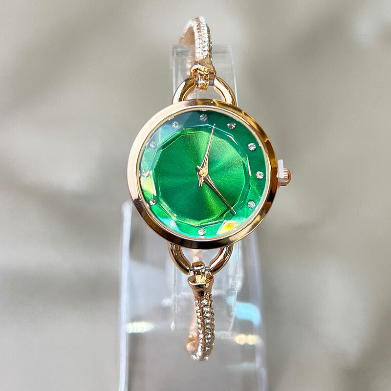 Jam tangan gelang produk baru desain unik untuk wanita jam tangan kuarsa Dial biru harta karun laut kupu-kupu indah cocok untuk wanita