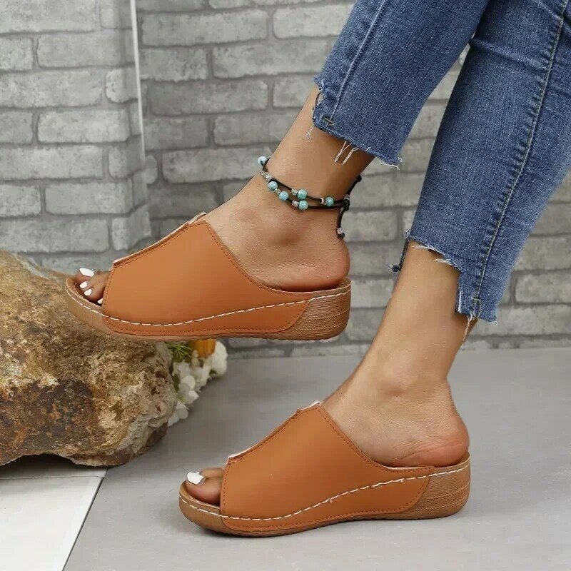 2024 Summer Outdoor Leisure Beach Roman Solid Open Toe Women's Slippers Hot Selling Thick Sole Wedge Heel Large  Slippers