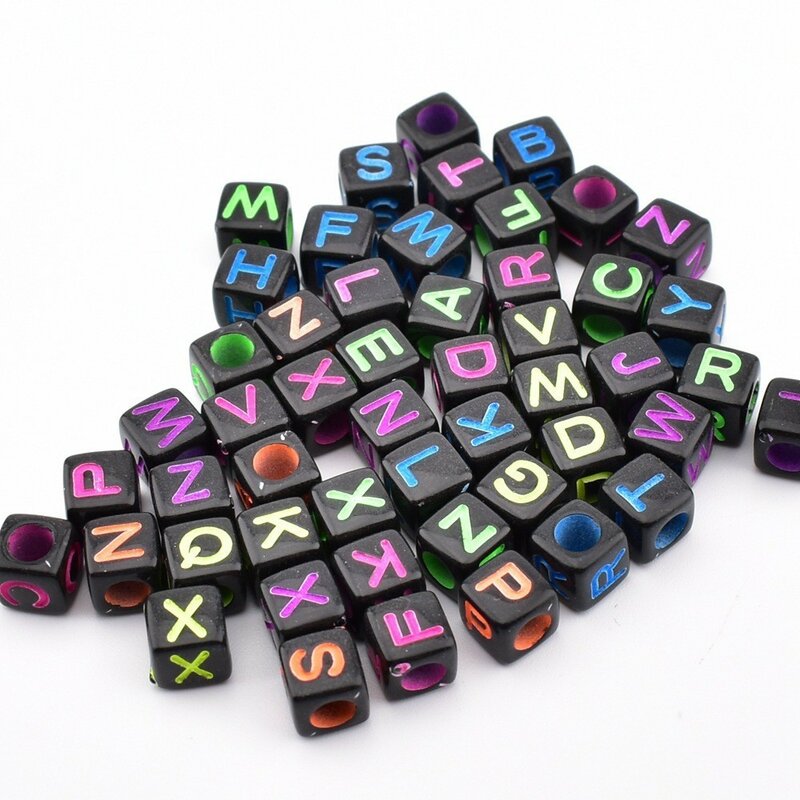 50pcs/lot 6*6*3mm DIY Acrylic letter beads Square black background color letter bead for jewelry making