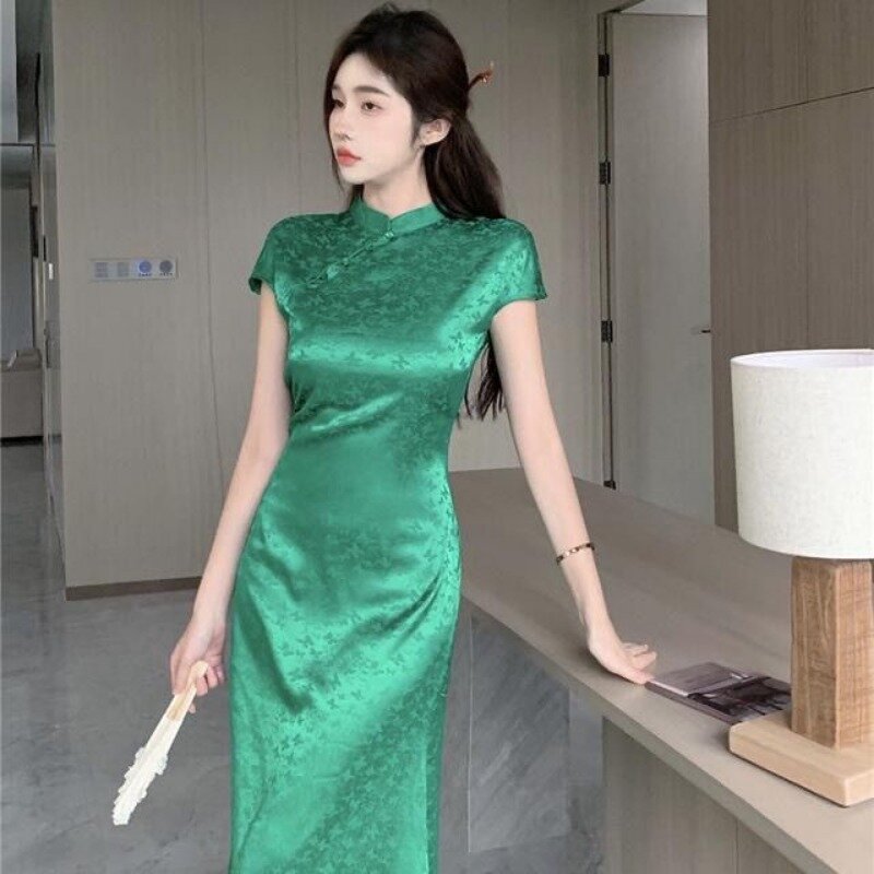 Neues chinesisches Retro seidiges Satin High Sense Cheong sam schlanke Taille Hüfte schlankes Kleid mit langem Rock Cheong sam sexy chinesisches Kleid