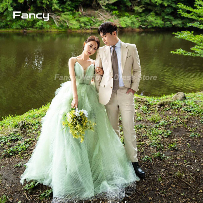 Gaun pengantin Korea hijau sederhana mewah gaun pengantin kerah V A Line gaun pengantin tanpa lengan bahan Tule lembut untuk wanita