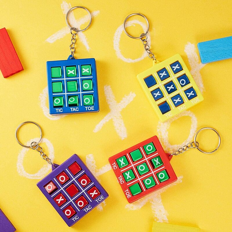New Tic Tac Toe Keychain for Kids Ages 8-12 Party Favors Plastic Keyholders for Mini Backpack Clip Birthday Party educational
