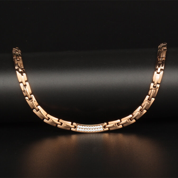 Czysty tytan złoty naszyjnik modny zaawansowany 18K złoty nie blaknący magnetyczny kamień germanowy szyjki macicy kołnierz biżuteria