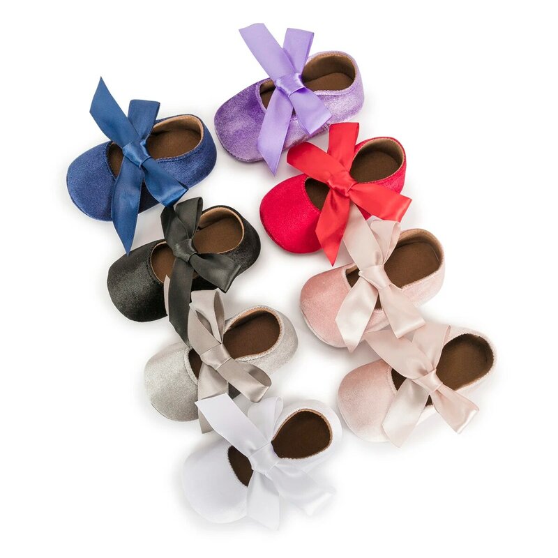 女の赤ちゃんのための弓の装飾が施された柔らかい靴底のプリンセスシューズ,0〜18か月の子供のための最初のステップ