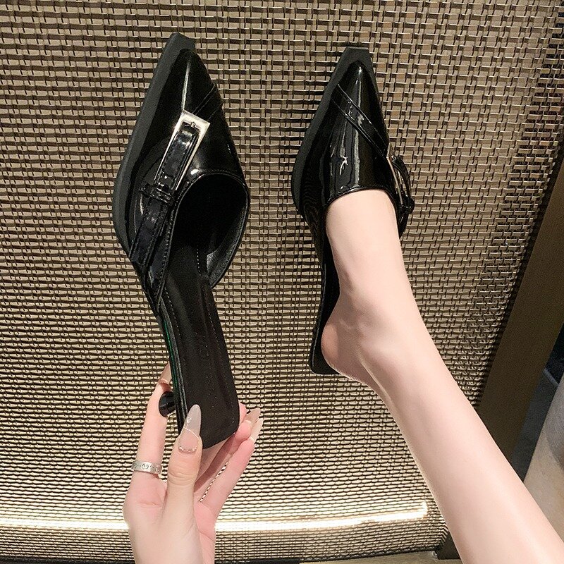 2024 musim semi baru merek Sandal wanita mode berlipat ujung bulat Slip On sepatu bagal ujung bulat sepatu Sandal gaun luar ruangan