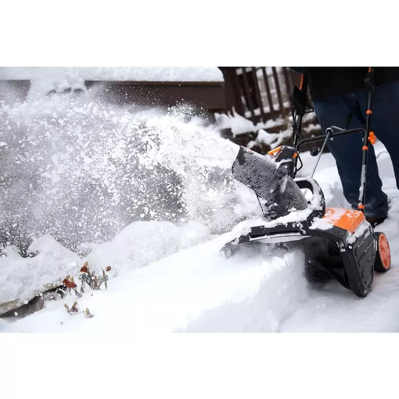 13.5-Amp 18-Inch Electric Snow Thrower