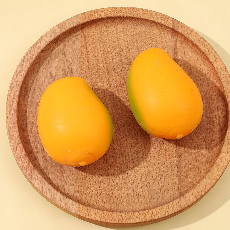 1 pz simulazione morbido Mango decompressione pizzico giocattolo Vent Ball frutta creativa spremere lento rimbalzo giocattolo divertente partito giocattolo ingannevole regalo