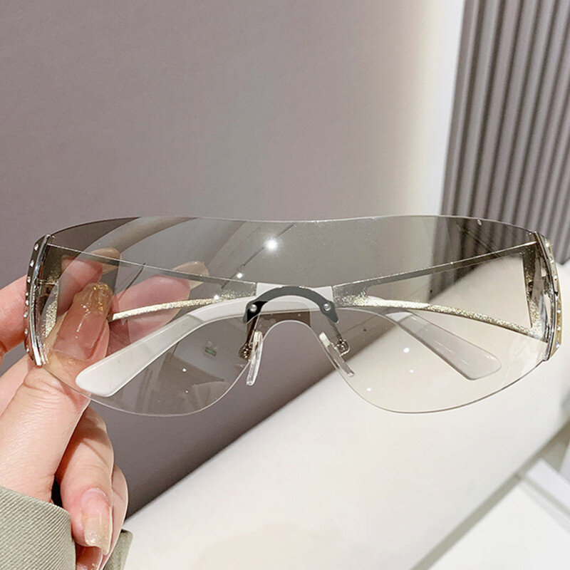女性の豪華なサングラス、旅行のためのUV保護、ガラスダイヤモンド付きy2k、スタッドフレーム、眼鏡、新しい、2022