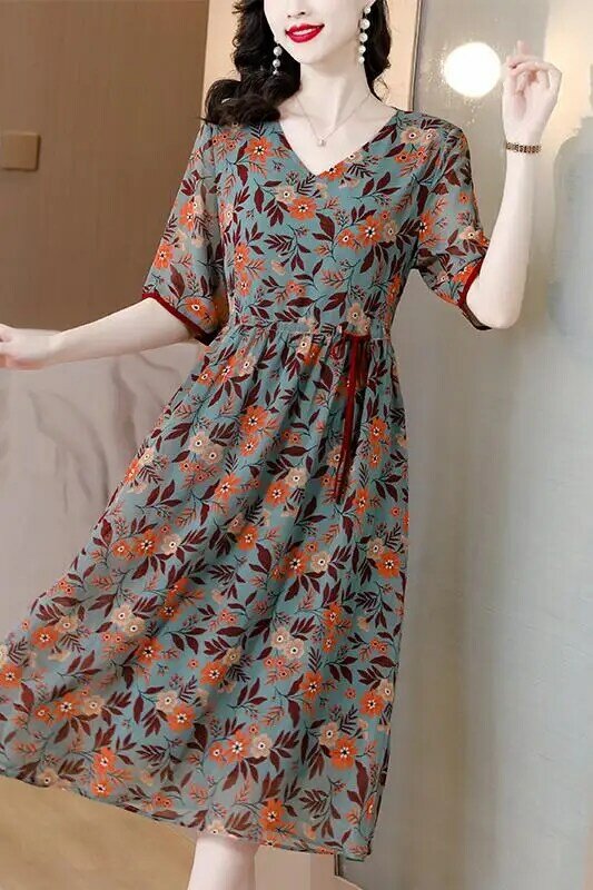 2023 Summer New V-neck Silk Short Sleeve Foreigner Printed Dress Women's French Large Slim Fragmented Blossom Midlength Dress