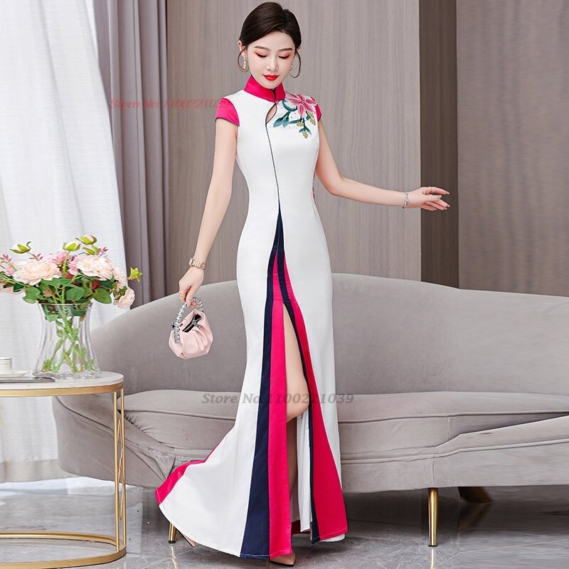 2024 chinesisches Vintage-Kleid verbessert Cheong sam Qipao nationale Blumen stickerei Abend Bankett Qipao Bühne Performance-Kleid