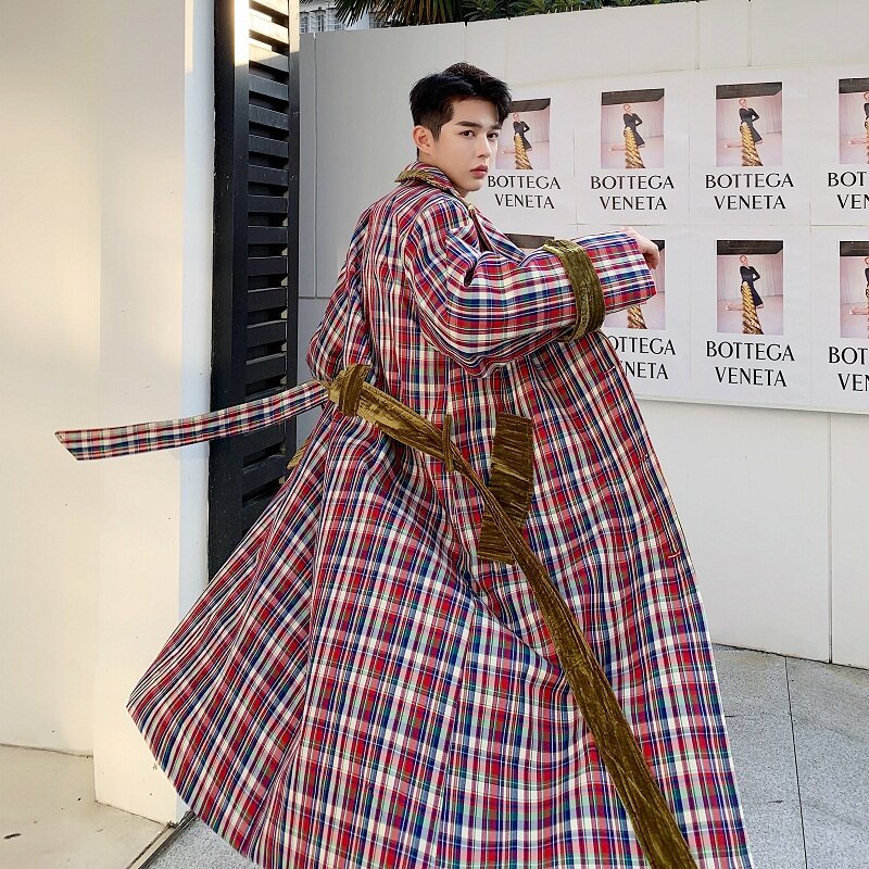 Mężczyźni Casual Plaid trencz płaszcz mężczyzna kobiety w stylu Vintage moda Streetwear długa kurtka wiatrówka odzież wierzchnia odzież sceniczna