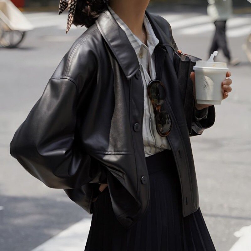 Jaket kulit hitam musim semi wanita, jaket kulit PU Lapel longgar kasual mode Single Breasted, pakaian luar sepeda motor