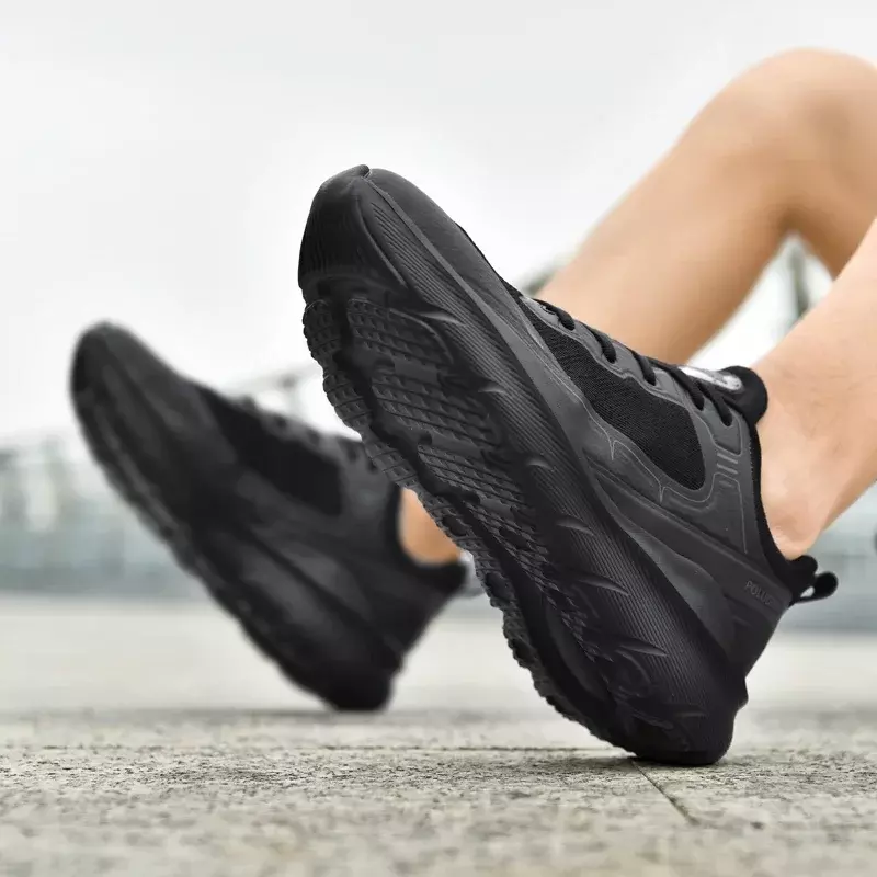 Sepatu lari pria dan wanita, sneaker desain jala udara, bantalan lembut dan bernafas untuk Fitness