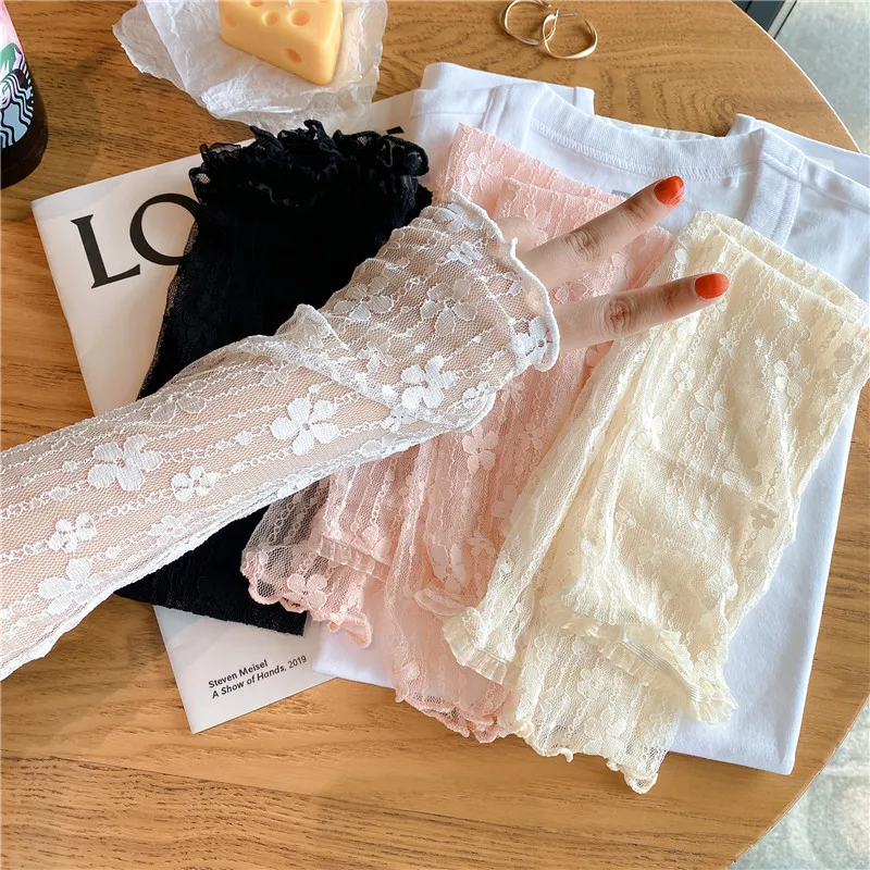 Guanti lunghi senza dita in pizzo donna Mesh Hollow-Out maniche di protezione solare ricamate Summer Shade guanti di seta di ghiaccio traspiranti UV
