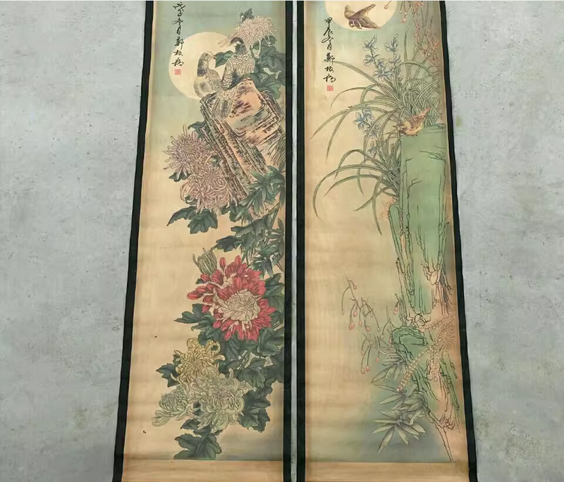 Imagen de pájaro de crisantemo de bambú, orquídea de ciruelo, cuatro pantallas colgadas en el salón, pintor con la decoración de la sala de estar antigua