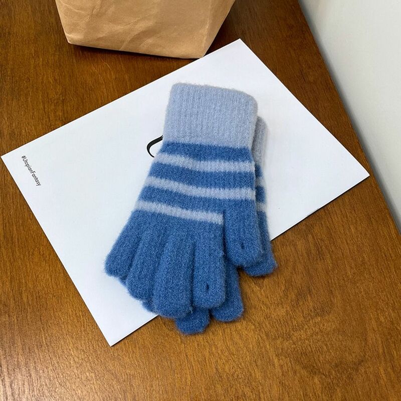 Guanti lavorati a maglia caldi a righe invernali da donna guanti da guida per ciclismo all'aperto di moda guanti corti Touch Screen guanti per tutte le dita