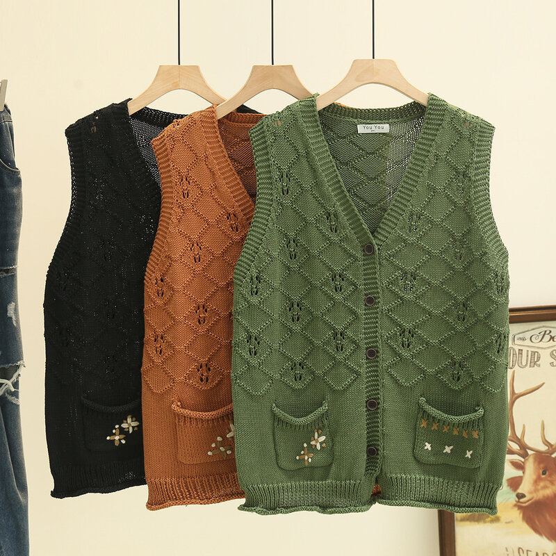 4XL Plus Size Sweater Vest Women Autumn Winter V-Neck Embroidery Floral Pocket Cardigan Fashion Hollow Out Argyle Jumpers