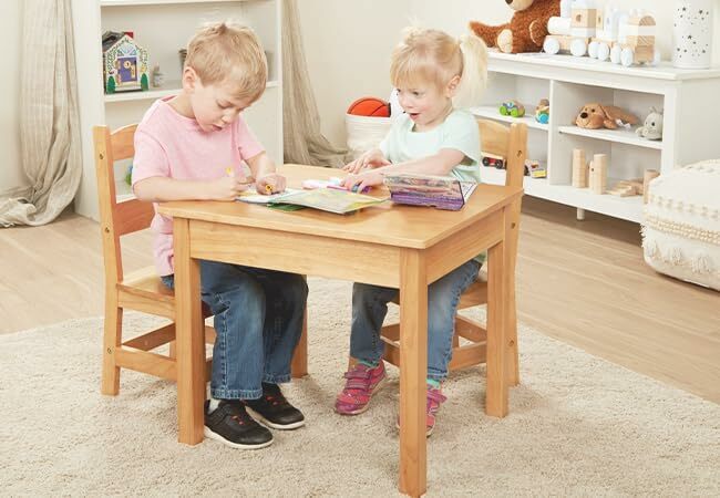 Stolik dla dzieci i zestaw krzeseł dla małych dzieci, 66% zniżki