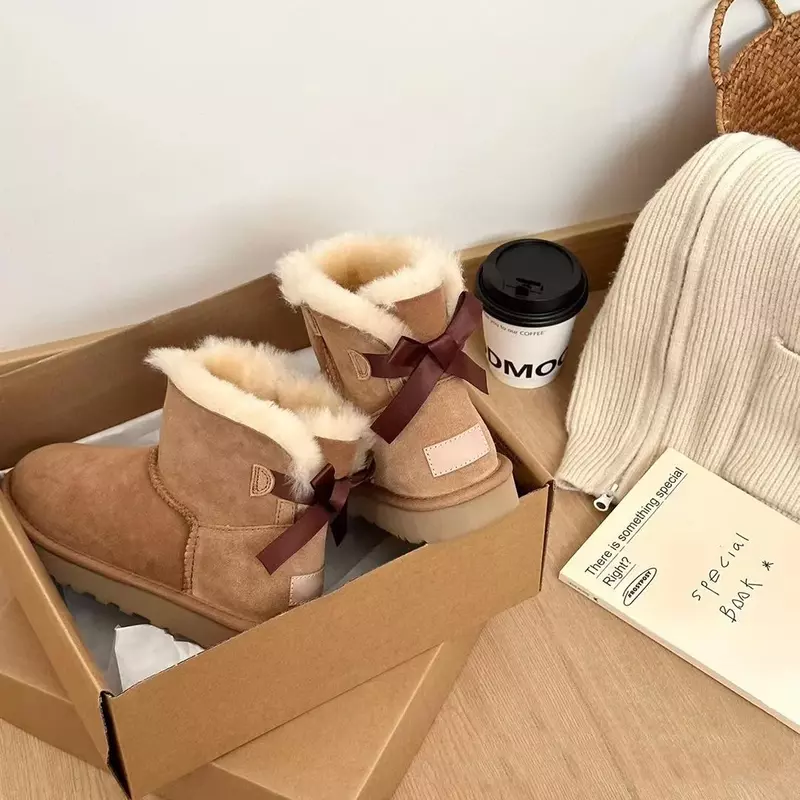 Chinelos de lã de camurça para mulheres, botas ultra mini plataforma, sapatos quentes, couro de vaca clássico, slip-on, pele, exterior, inverno