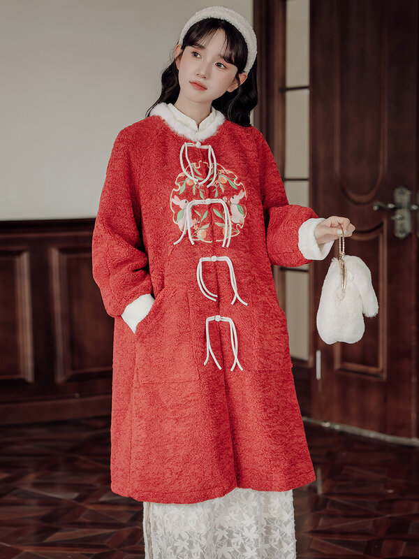 Abrigo acolchado de algodón bordado de lana de cordero de imitación de estilo nacional Retro para mujer, abrigo chino de protección del medio ambiente