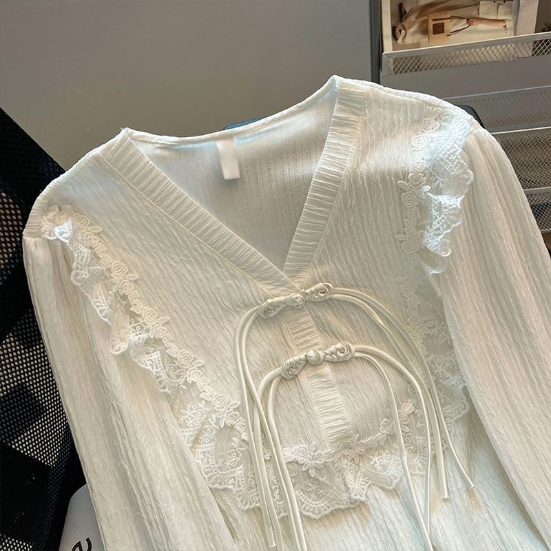 Chemise boutonnée à col en V de style chinois pour femmes, vêtements de printemps, superbe et unique, gland, chemise à manches longues, nouveau