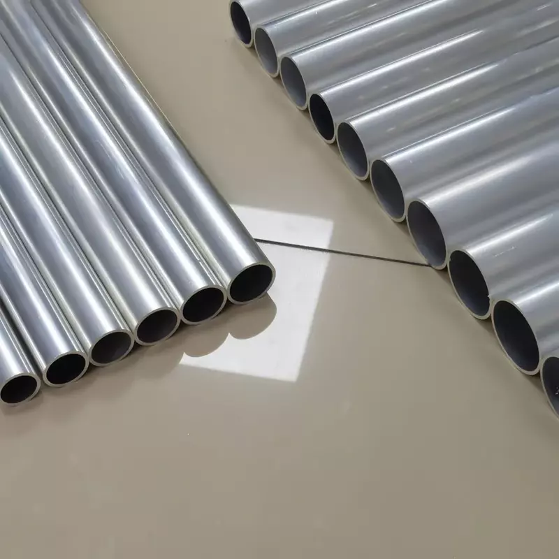 Tubo redondo longo da liga de alumínio, tubulação reta do OD, 23-30mm, 500mm, 6063, quantidade múltipla, 8-42 PCes