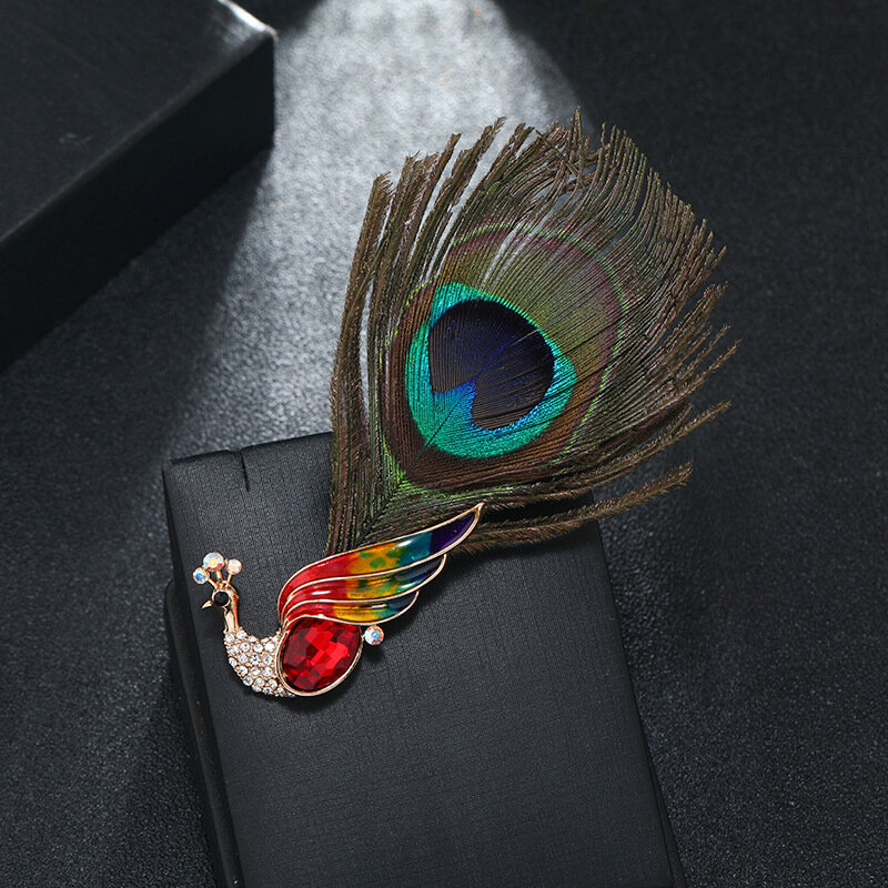 Trendy Elegant Peacock Feather Brooch Pin Women's High-end Crystal Pin Corsage Shawl Buckle Banquet Suit Coat Accessories